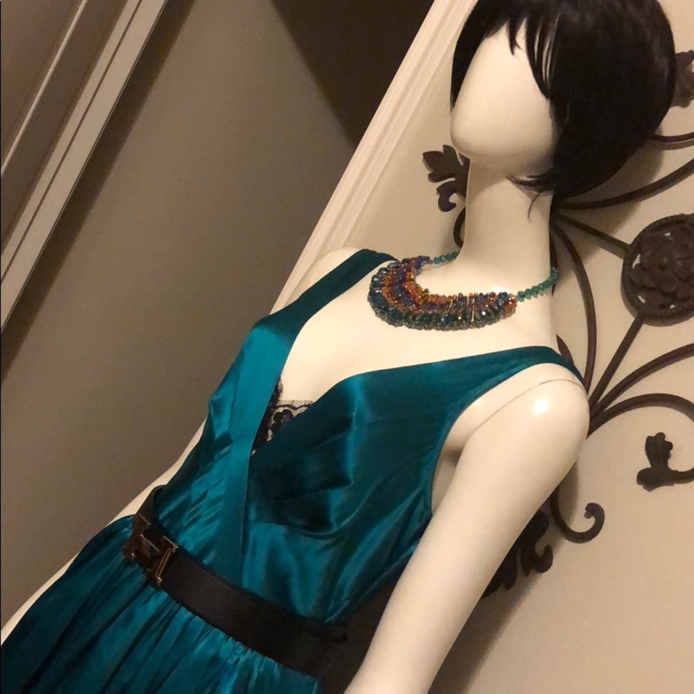 Get dressed in a smashing jade and black lace dress by Plenty 😍